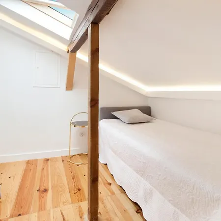 Tiny Cosy Room- Alcantara